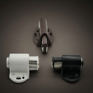 SINGLE PUSH CATCHER