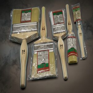 PAINT BRUSH WOOD HANDLE