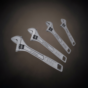 ADJUSTABLE WRENCH