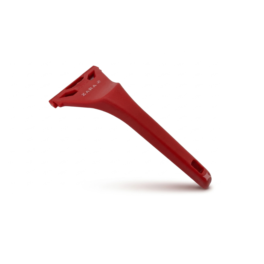 WINDOW SCRAPER W SHARP BLADE